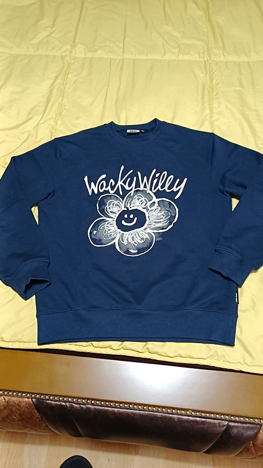 와키윌리 맨투맨 실측105 가슴58 기장70 상품이미지1