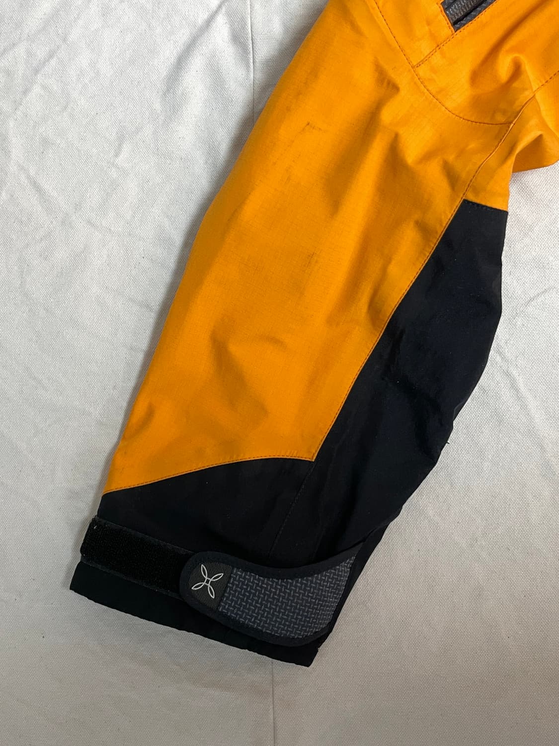 몬츄라 아웃도어 자켓  상품이미지4