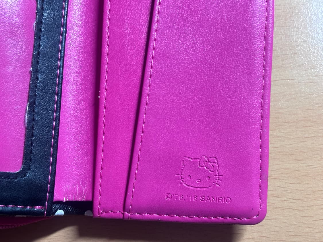 산리오 헬로키티 도트 반지갑 상품이미지5