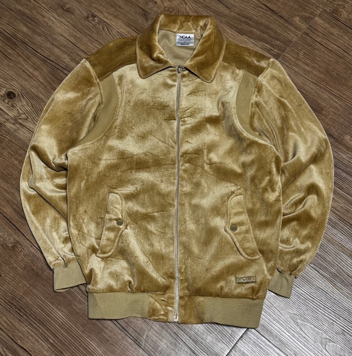 [XL] NCAA 데상트 벨벳 골드 베이지 트랙 자켓 상품이미지2