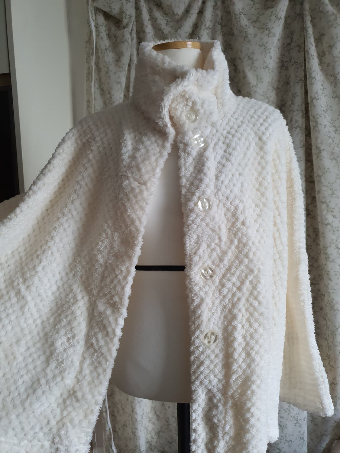 [모리걸] 2종류 일괄 아이보리 뽀글이 포켓 케이프 상품이미지3