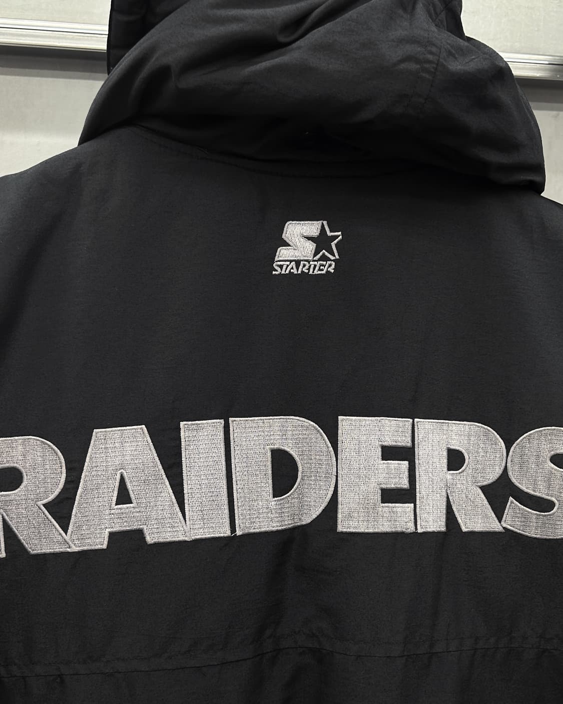 스타터 90s 레이더스 나일론쉘 헤비 웨이트 후드 점퍼 상품이미지6