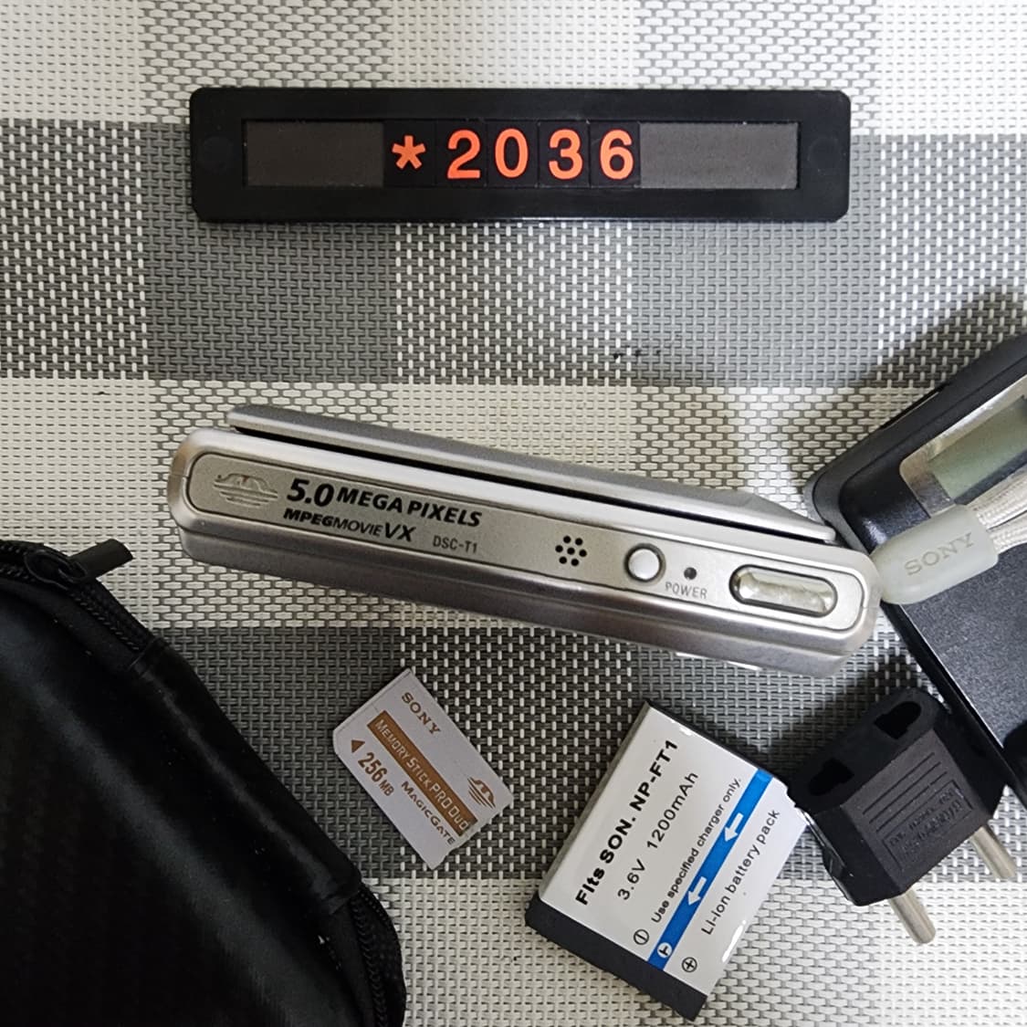 소니 사이버샷 DSC-T1 디지털카메라 파우치포함 상품이미지3