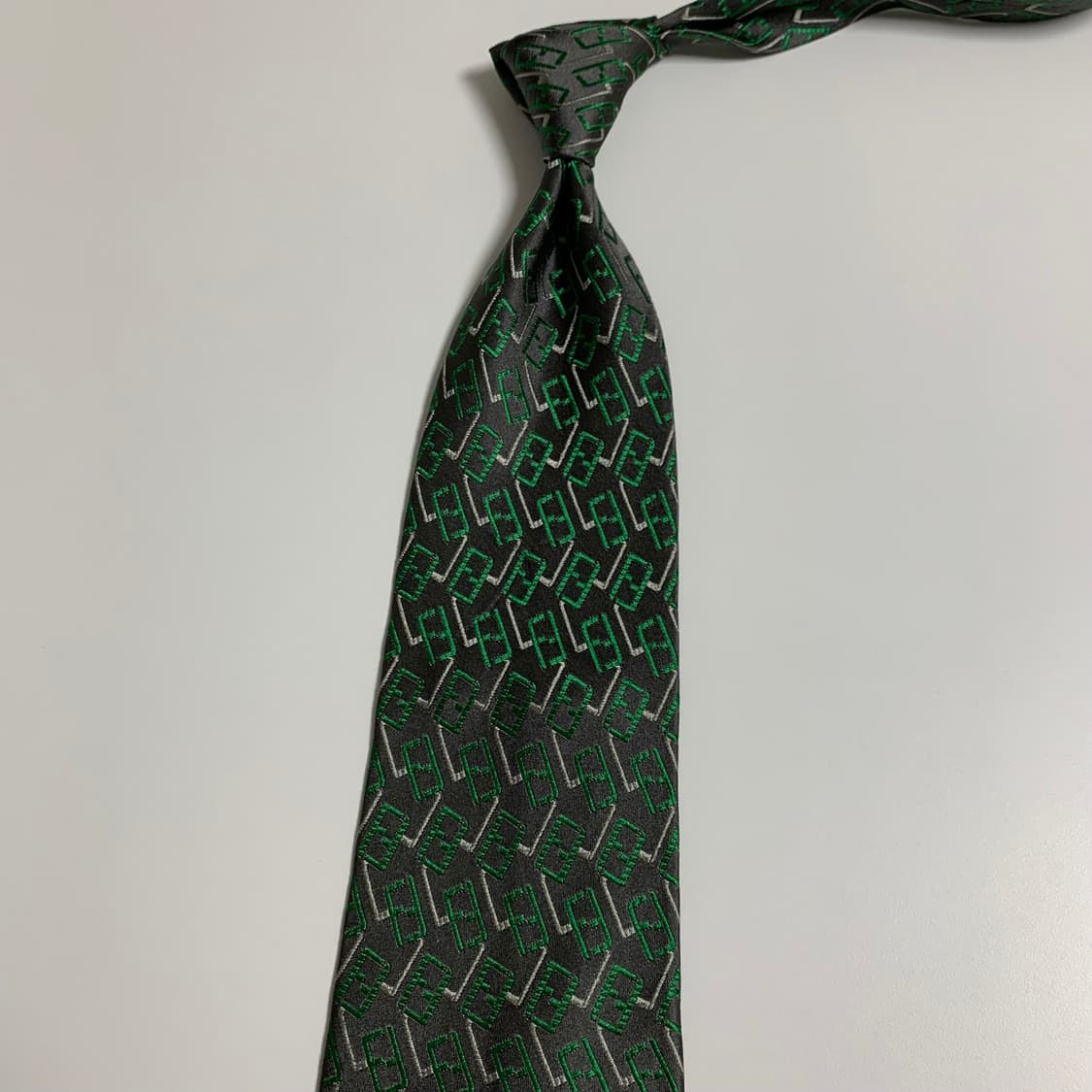 펜디(FENDI) FF로고 모노그램 명품 정장넥타이 100실크 A+등급 상품이미지8