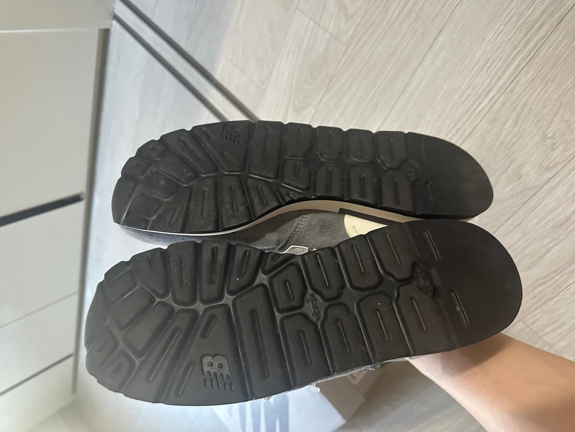 뉴발란스 990v1 메이드 인 USA 그레이 화이트 275사이즈 상품이미지3