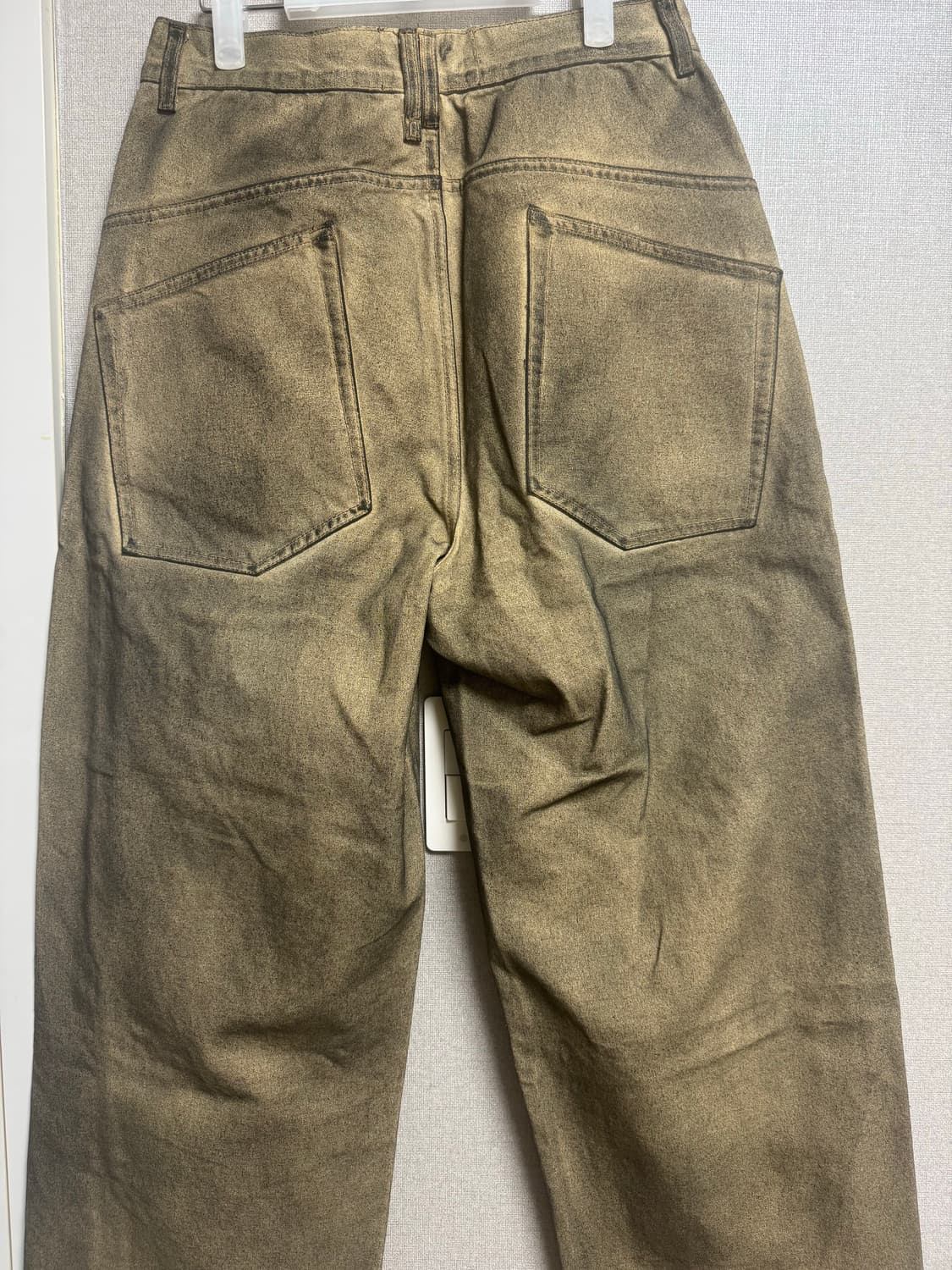 이예 와이드 코팅 데님팬츠(베이지) 상품이미지4