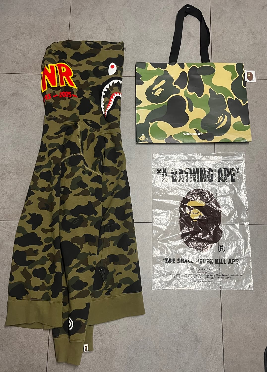 새상품급) 베이프 녹계 샤크 후드집업  상품이미지1