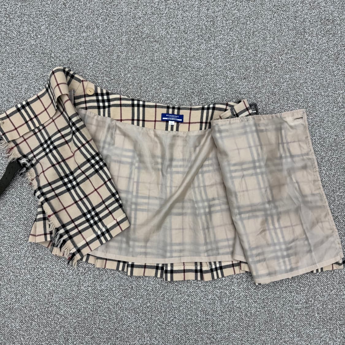 버버리 스커트 상품이미지2