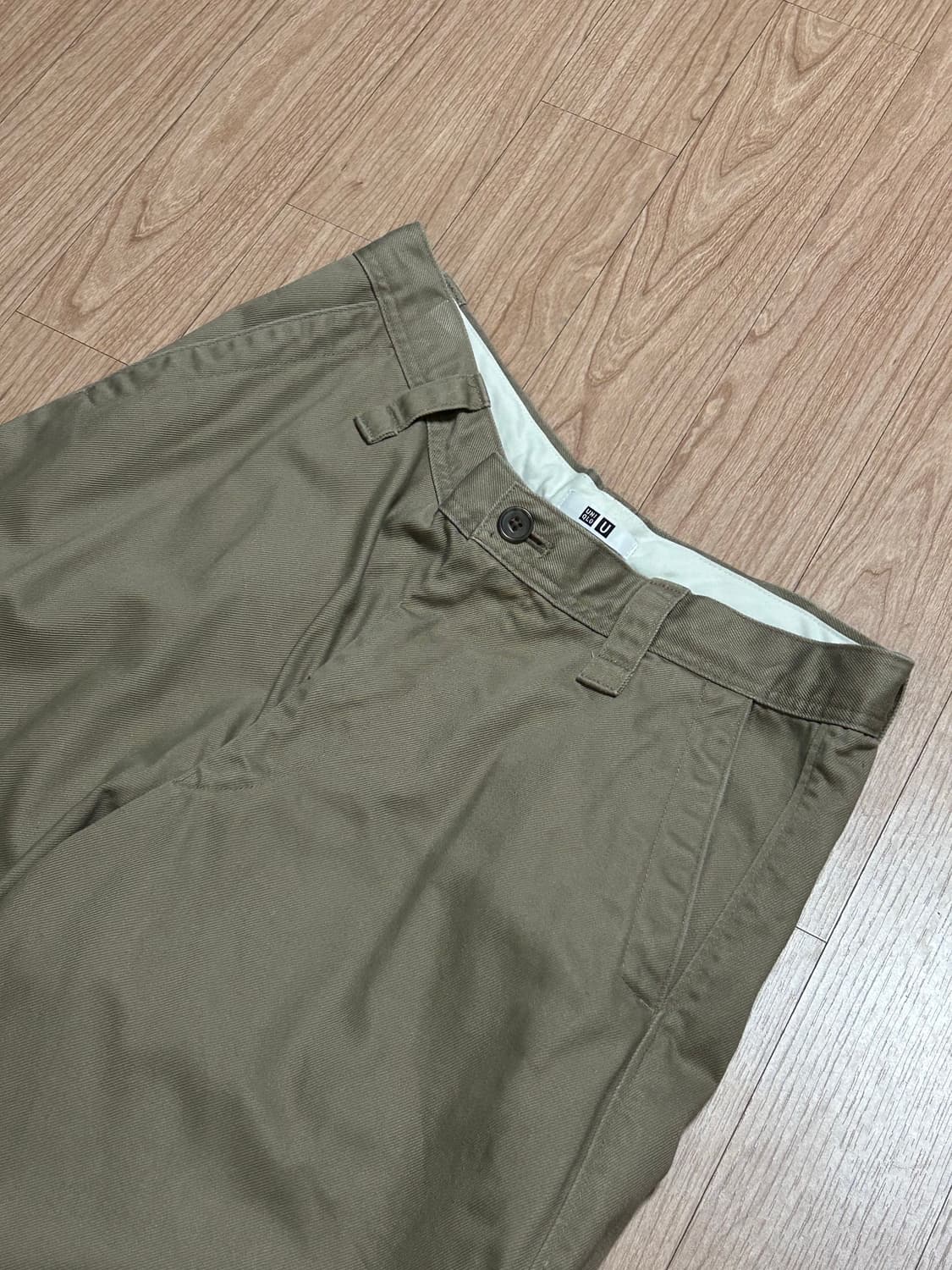 [2회착] 유니클로 U라인 유메르 와이드핏 치노팬츠(베이지카키/79) 상품이미지2