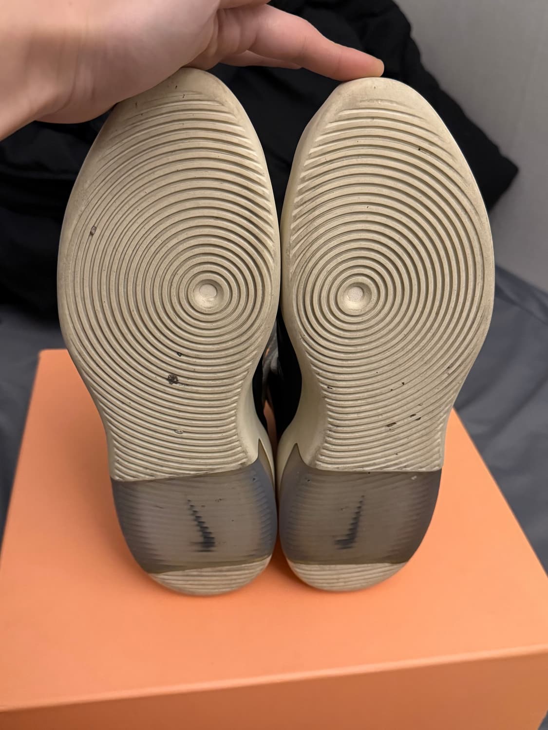 나이키 피오갓 에어 1 블랙 OG 상품이미지4