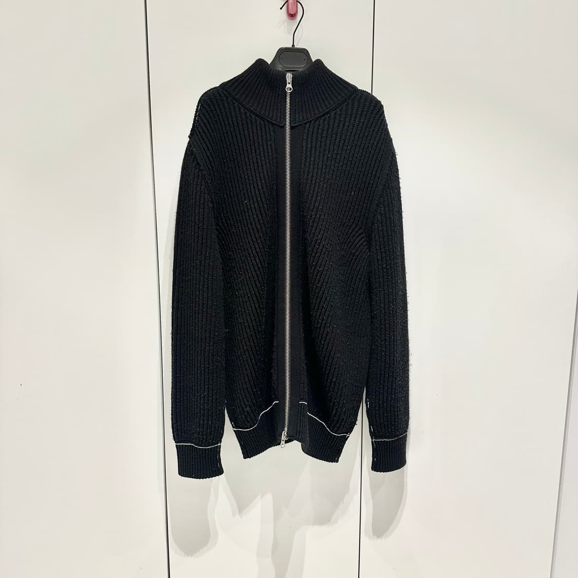 MM6 더블사이드 드라이버 니트 집업 상품이미지1