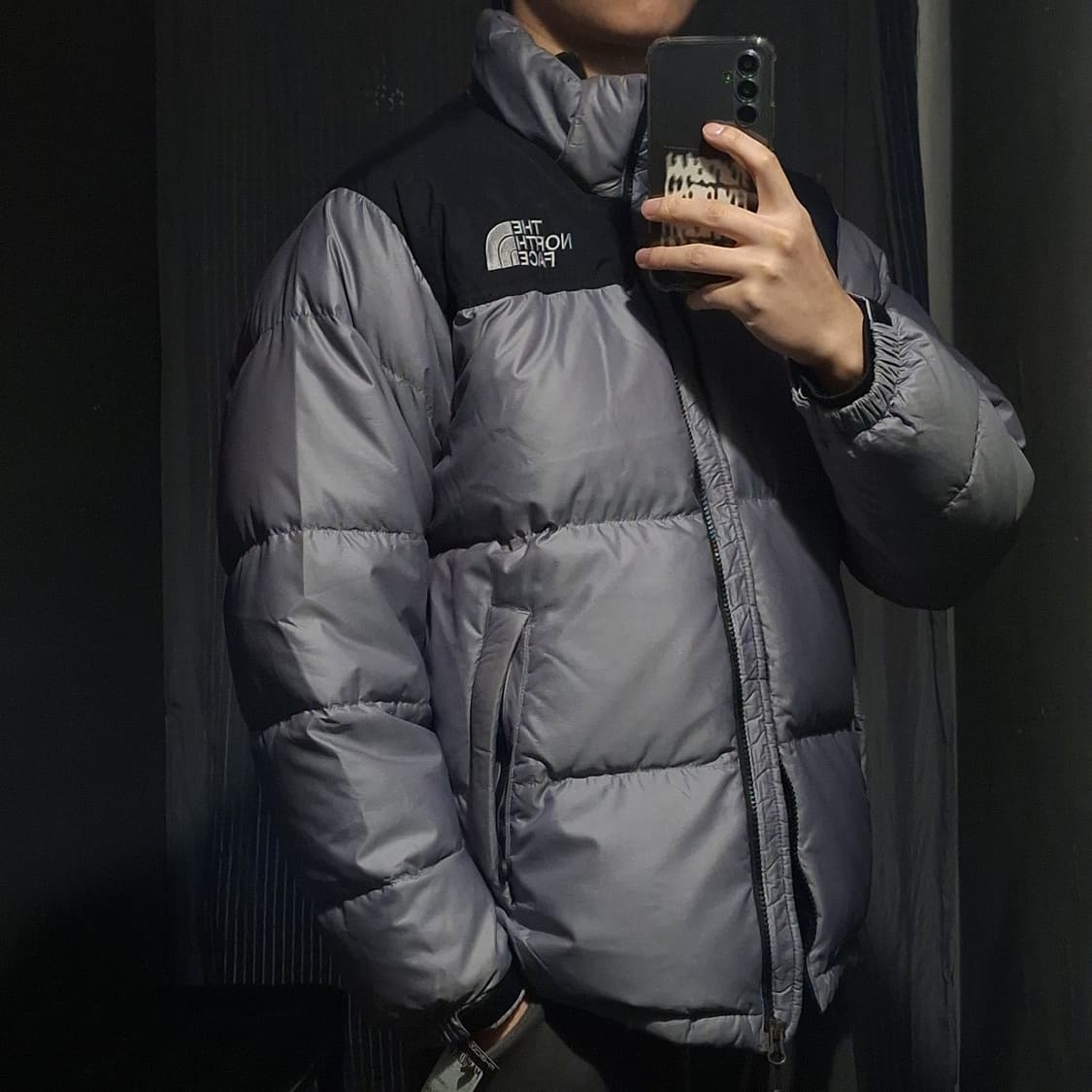 노스페이스 700 그레이 블랙 배색 눕시 화이트라벨 거위털 구스다운 패딩 상품이미지2