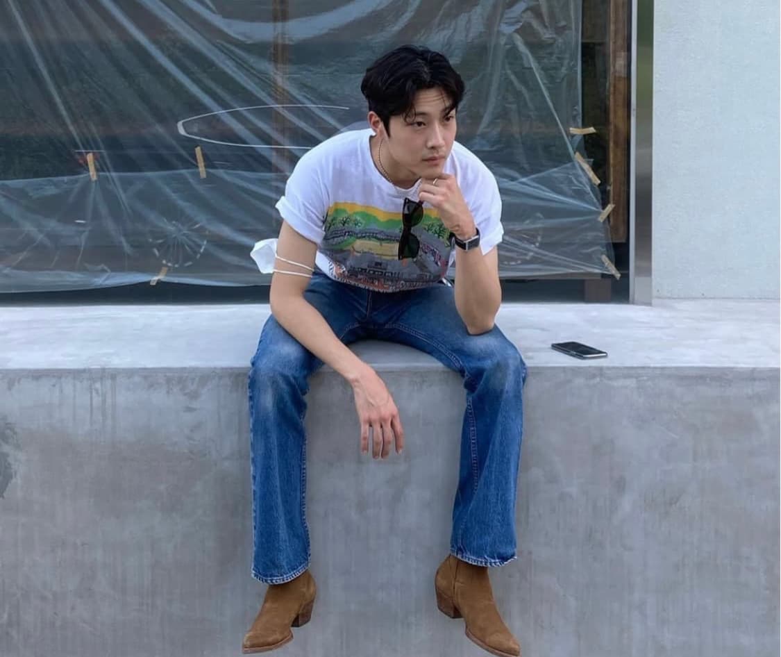 생로랑 루카스 44 사이즈 구합니다 상품이미지1