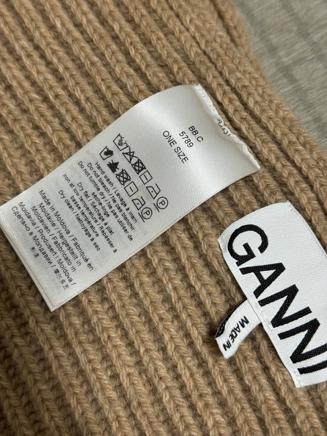 ganni 가니 머플러 상품이미지1