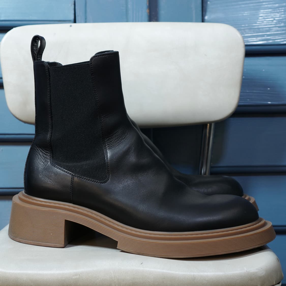 로에베 레더 첼시부츠 상품이미지3