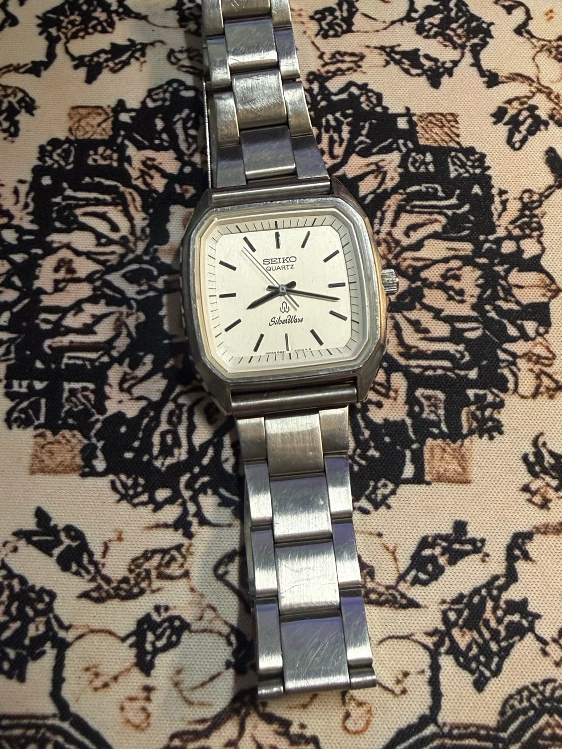 SEIKO 빈티지 쿼츠 시계 상품이미지1