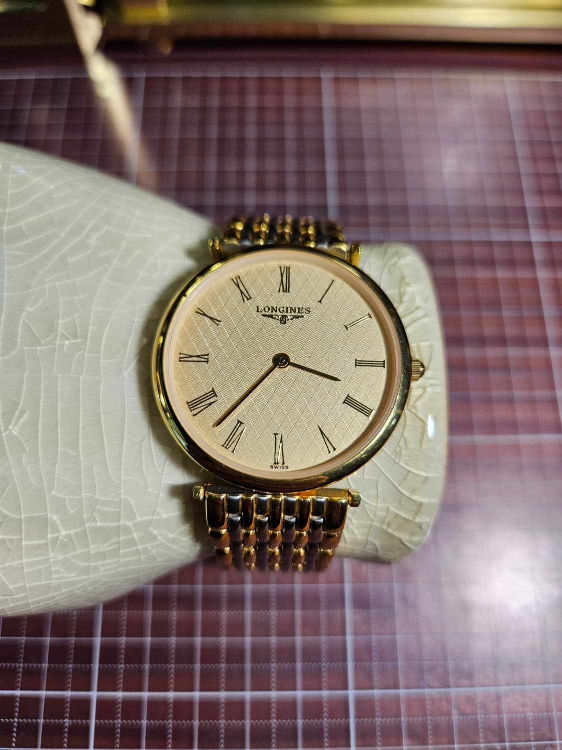 론진 라 그랑 클래시크 34mm 남성용 쿼츠  상품이미지5