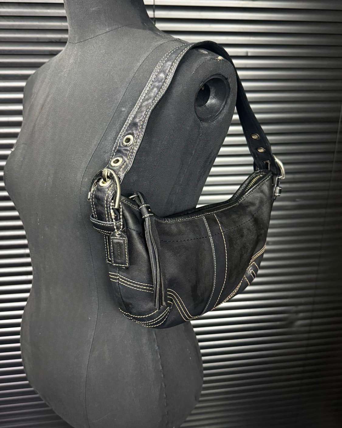 코치 가죽 미니백 숄더백 블랙 스티치 벨트 버클 고스 펑크 로리걸 갸루  상품이미지1