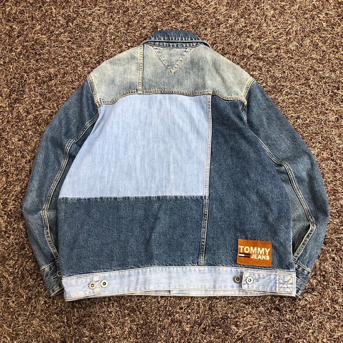 타미진스 배색 데님 워싱 트러커 자켓 상품이미지3