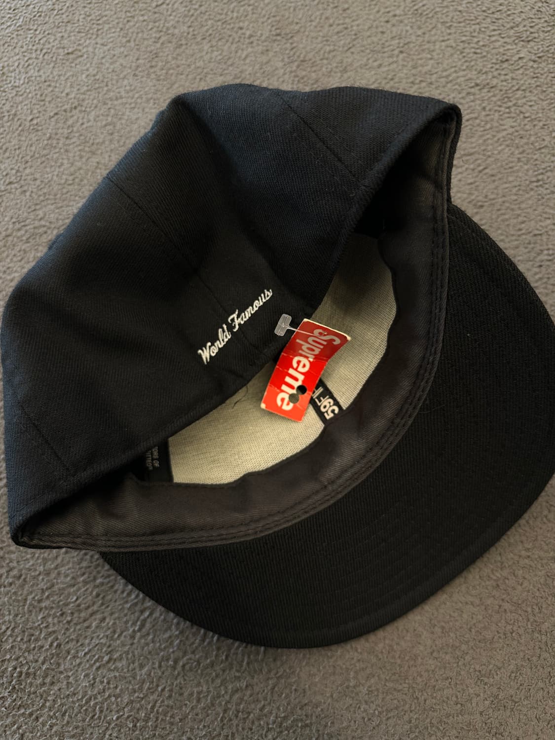 슈프림 뉴에라 사이즈캡 새상품 처분  상품이미지2