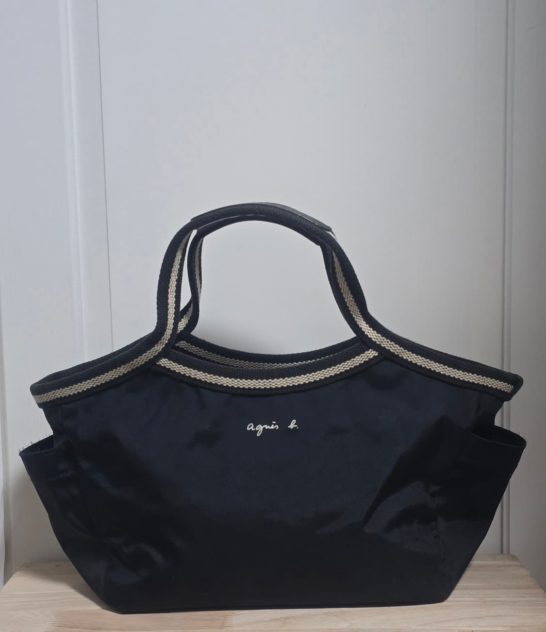 Agnes B 아네스베 블랙 나일론 토트백 상품이미지1