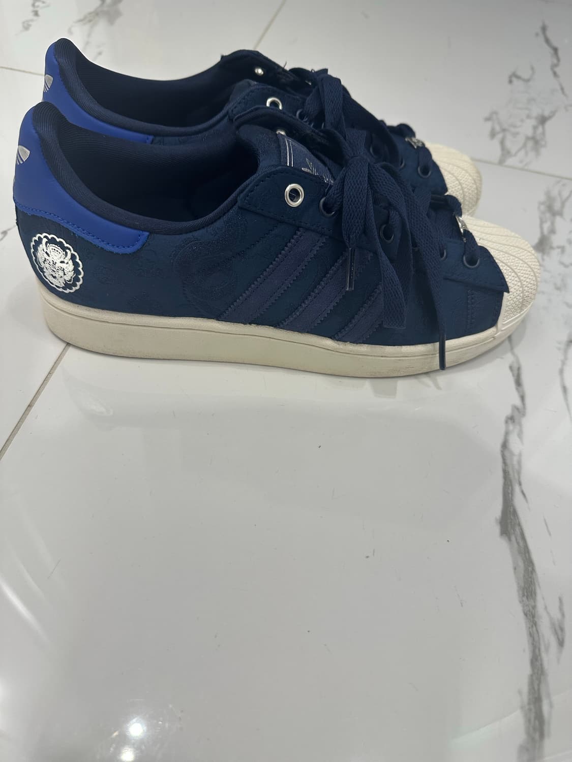 아디다스 슈퍼스타 서울에디션 상품이미지1