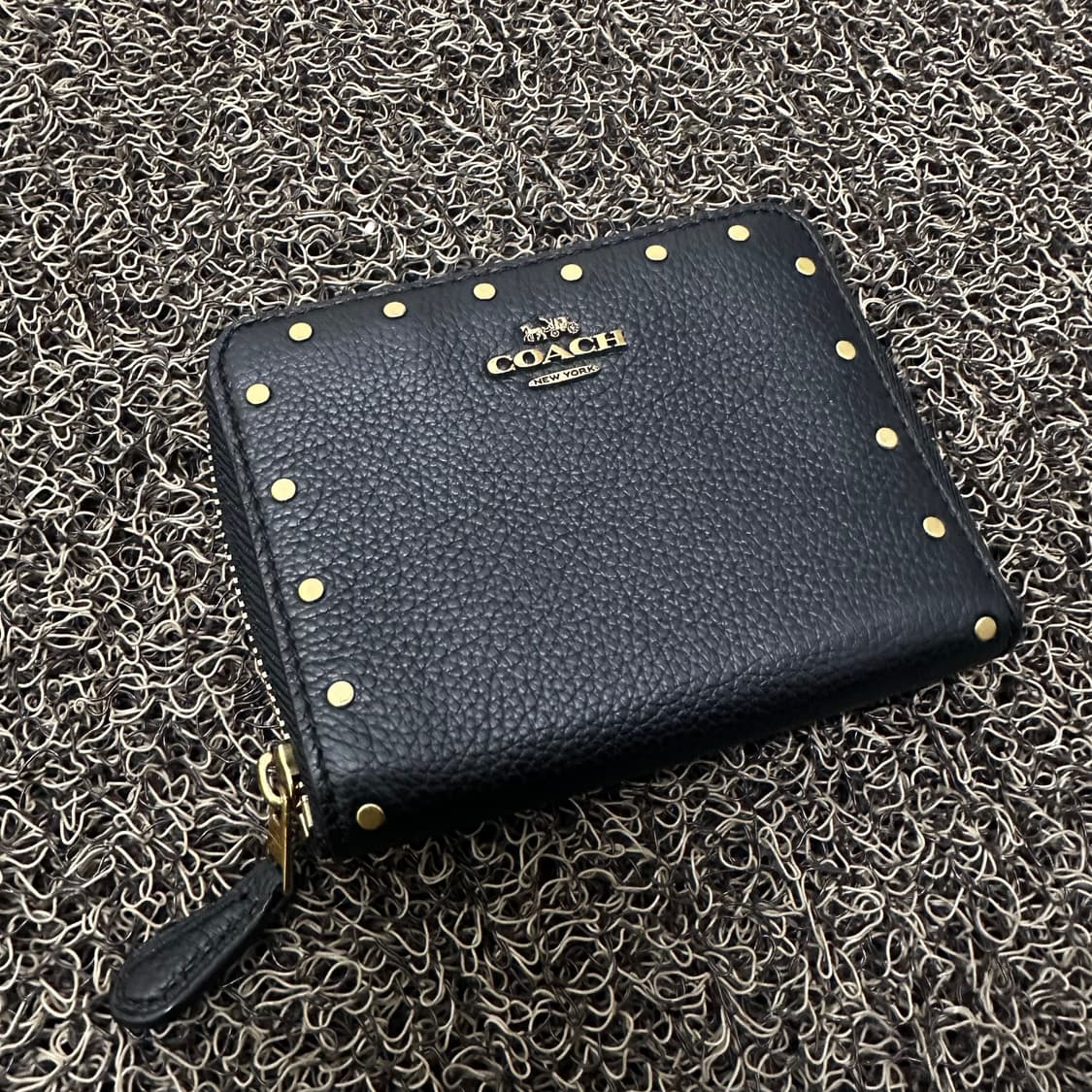 COACH 코치 반지갑 블랙 상품이미지2