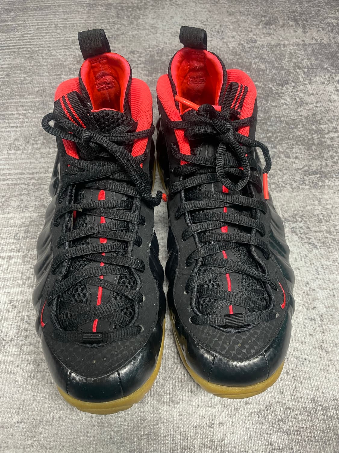 nike 에어 폼포짓 상품이미지1