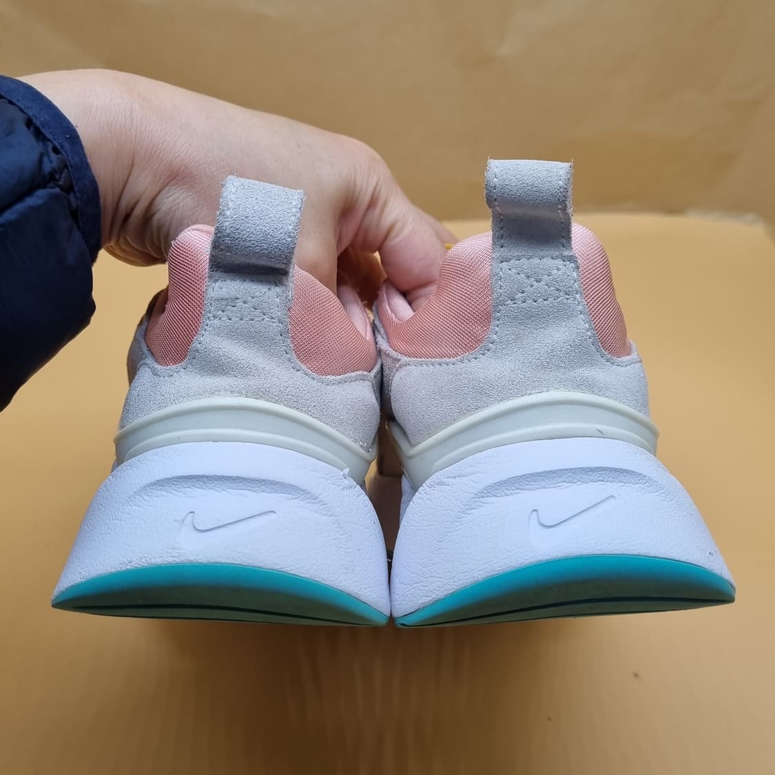 나이키 라이즈365 코랄 여성운동화235  상품이미지4