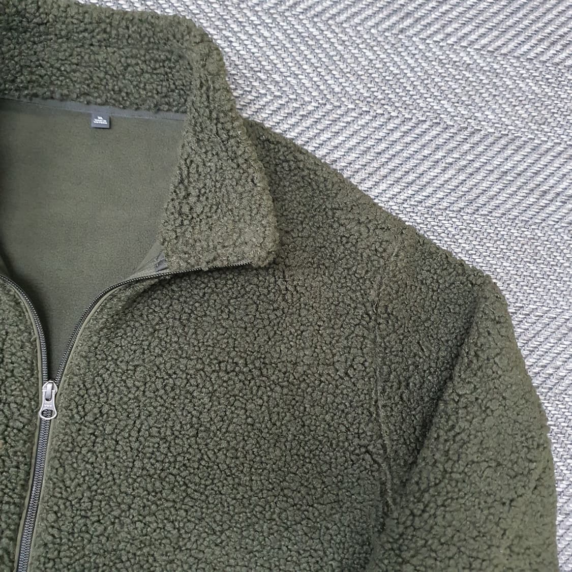 유니클로 플리츠 집업자켓 남자105 상품이미지3