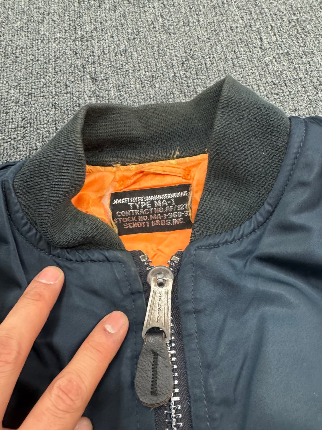 SCHOTT 빈티지 MA-1 네이비 항공점퍼 상품이미지3