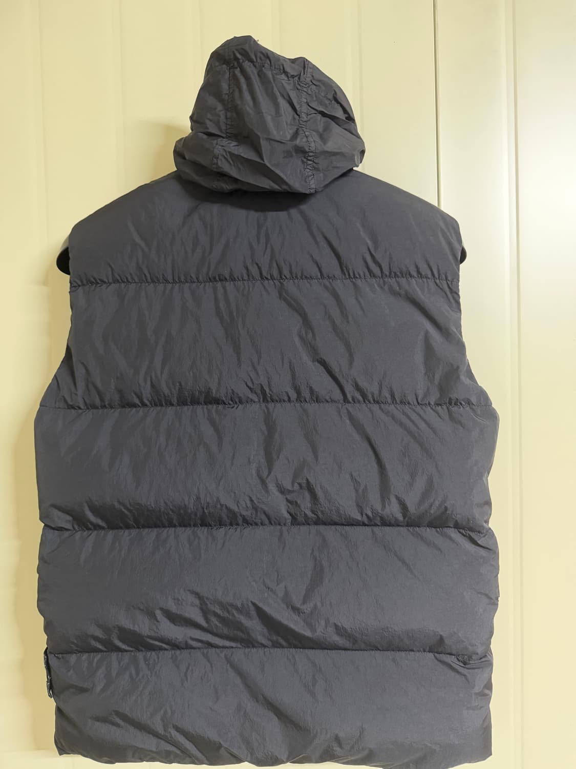 스톤아일랜드 크링클랩스 패딩조끼 블랙 L 상품이미지3