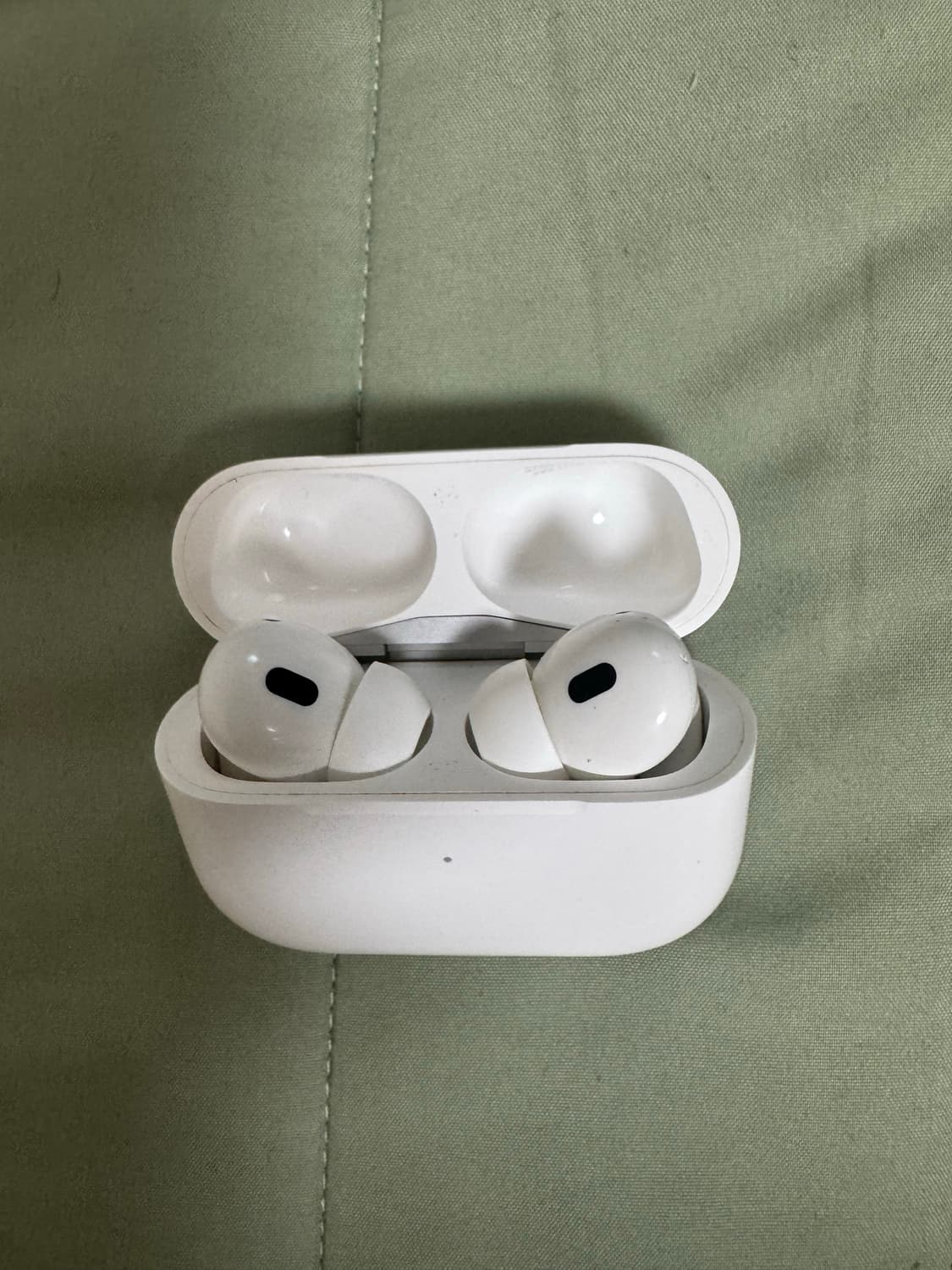 상태 좋은 에어팟 프로2 상품이미지2