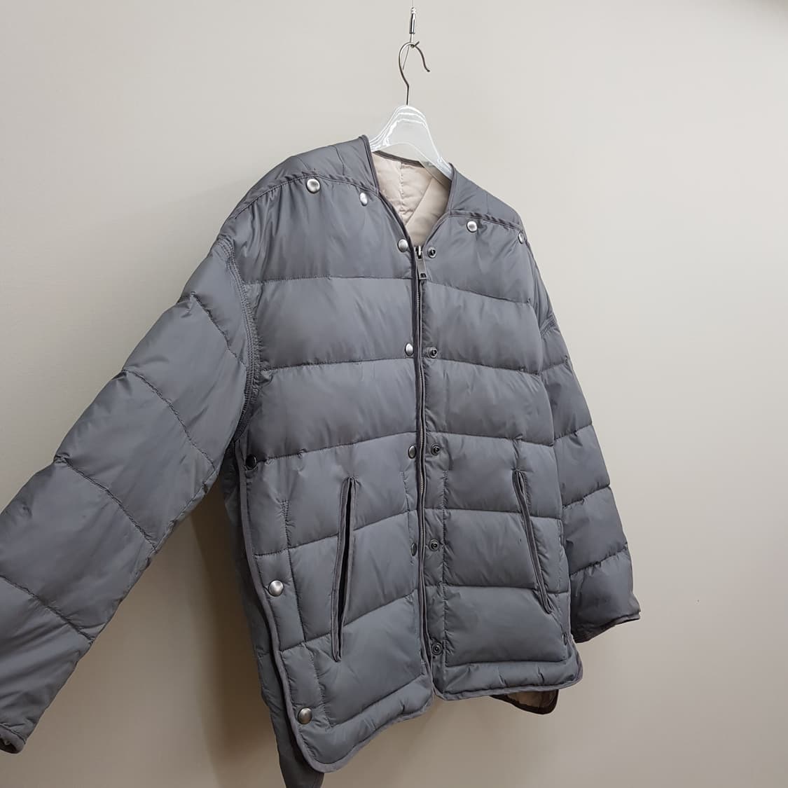 한섬 시스템 오버핏 라운드 다운 패딩 82-94-160사이즈 상품이미지6