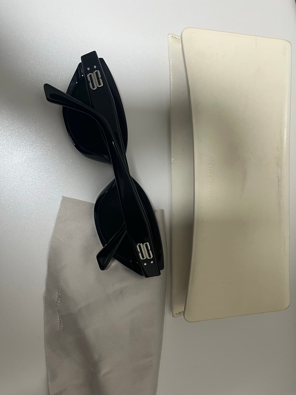 젠틀몬스터 로코코 01 블랙 상품이미지3