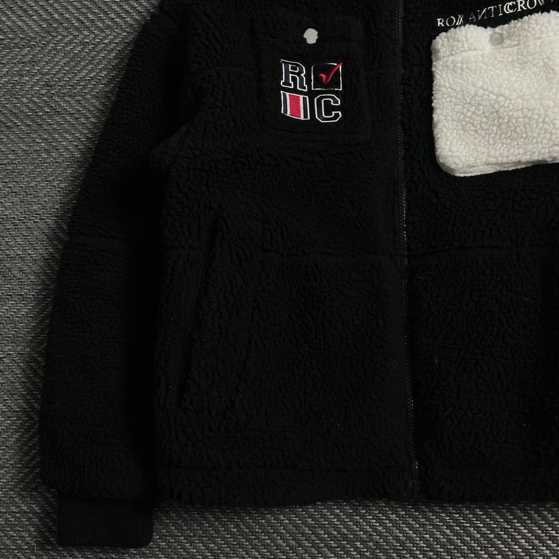 로맨틱크라운 포켓 파카 헤비 플리스 블랙y 3975 상품이미지4