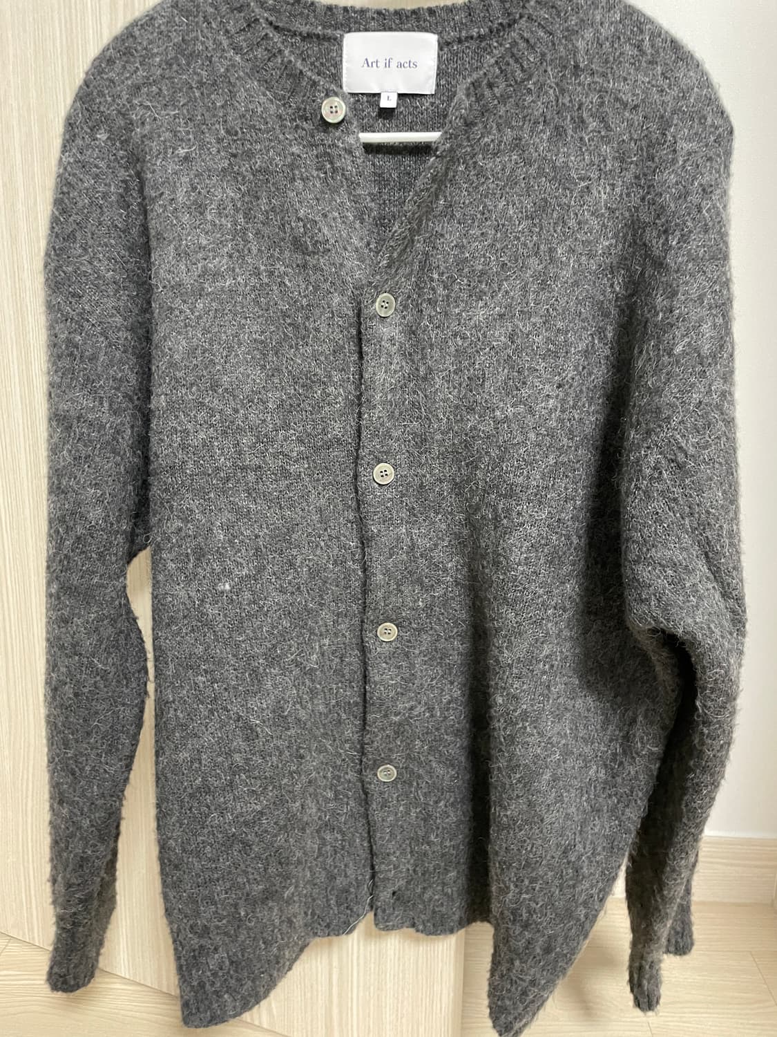 아트이프액츠 알파카 라운드넥 가디건 차콜 상품이미지3