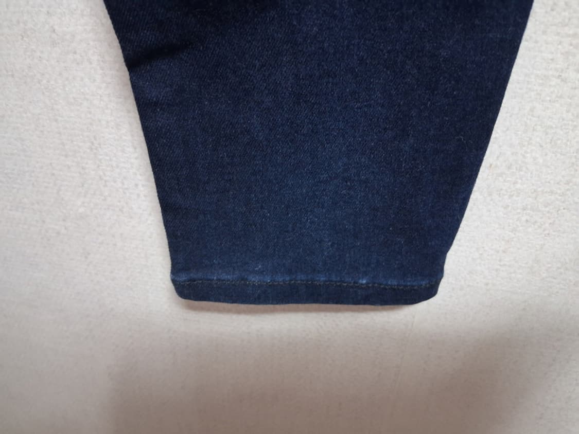 GUESS 게스 타이즈 레깅스 청바지 여성 25인치
 상품이미지7