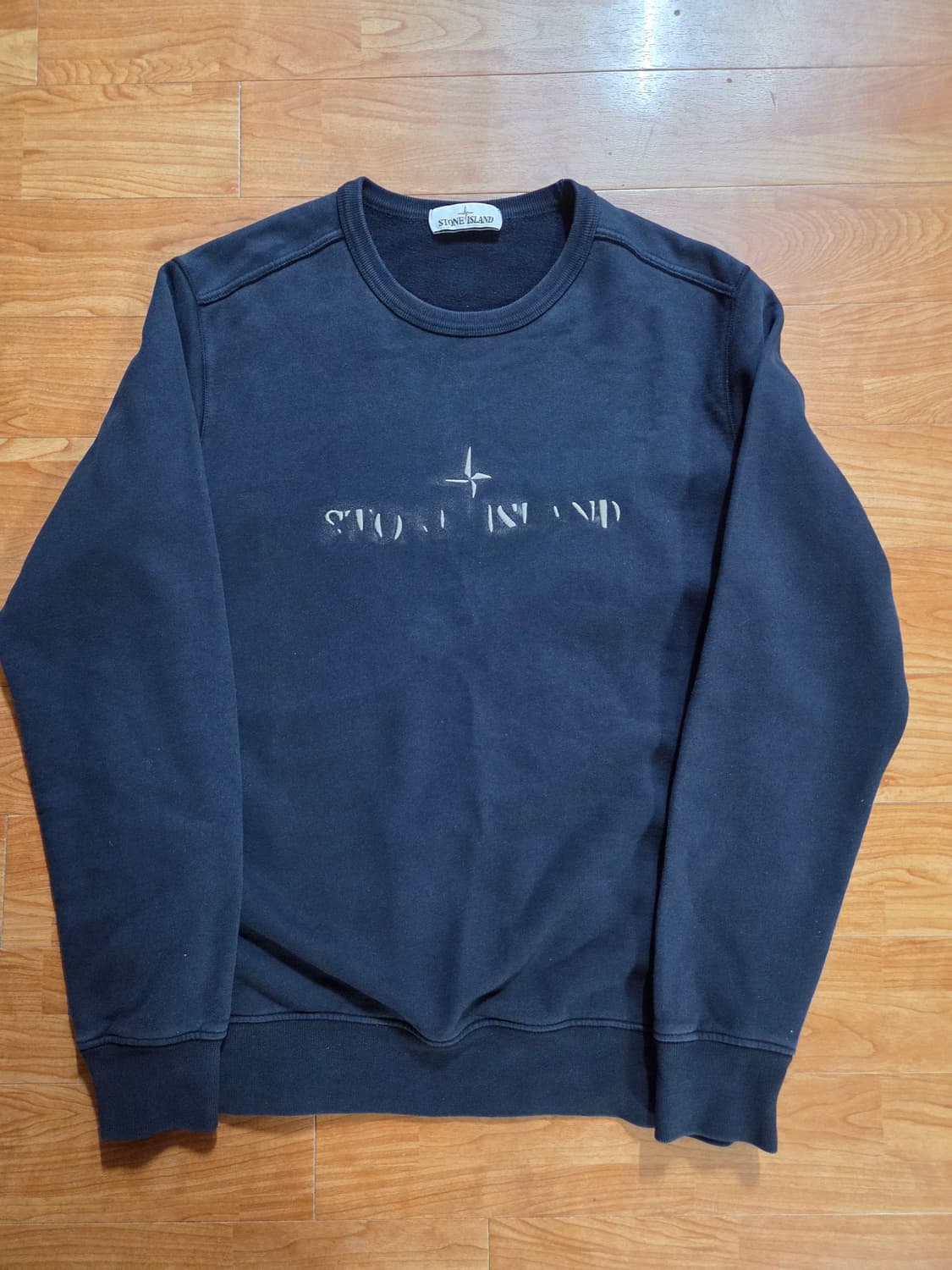 스톤아일랜드 그래픽 일레븐 맨투맨 상품이미지1