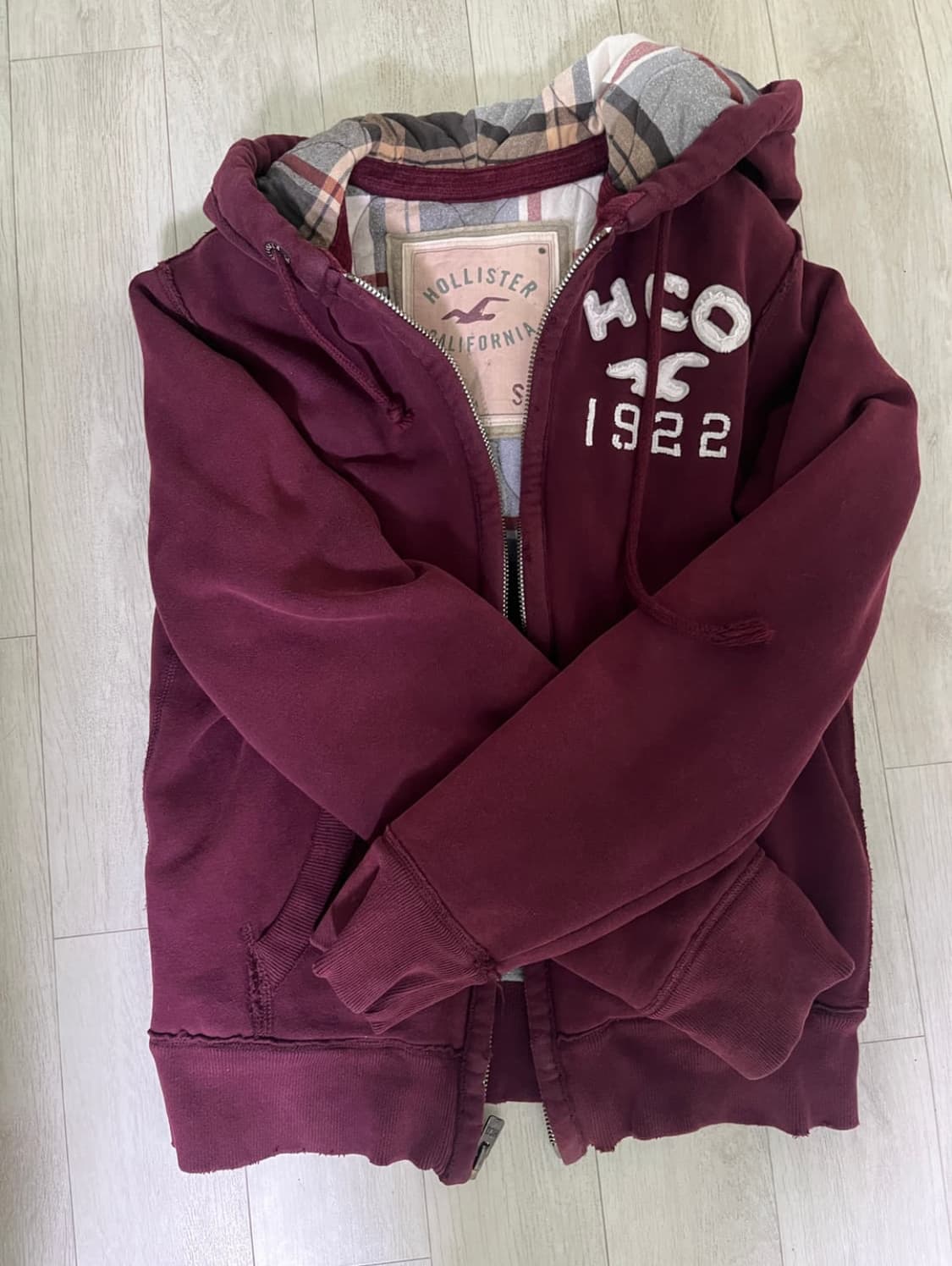 홀리스터 버건디 후드집업 상품이미지1