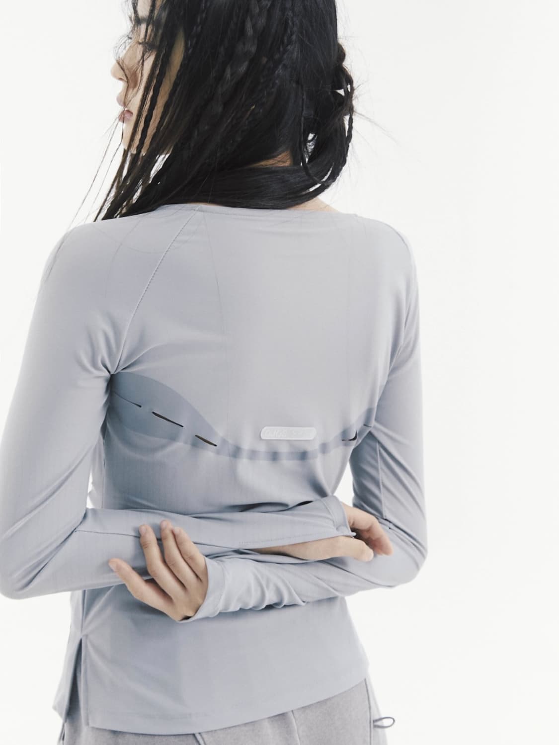 오호스 Film Slit Stretch Top _ Grey 상품이미지3