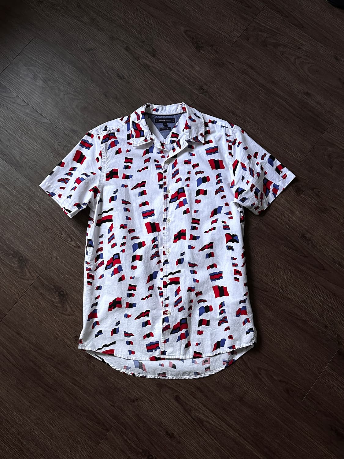 Tommy Hilfiger 올오버 플래그 하프 셔츠 상품이미지6