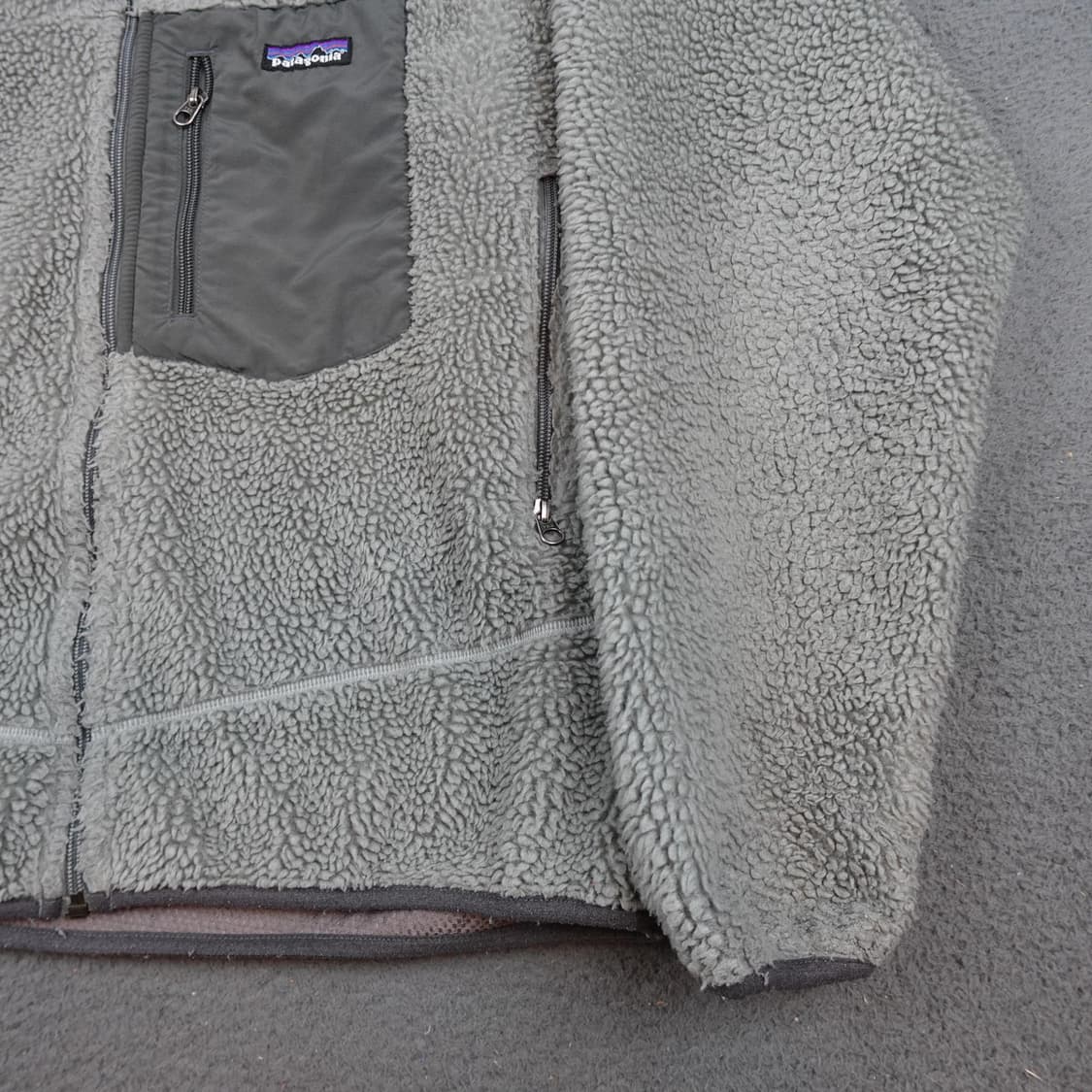 파타고니아 클래식 레트로-X 플리스 자켓 라이트 그레이 상품이미지2