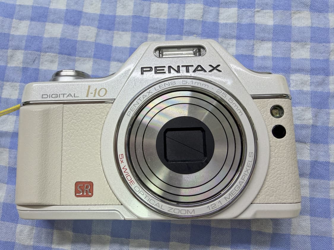 S급)펜탁스 i-10 화이트 팝니다 상품이미지1