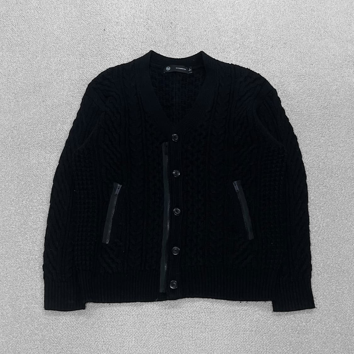 언더커버 x GU 24fw 케이블 가디건 니트 블랙 상품이미지1