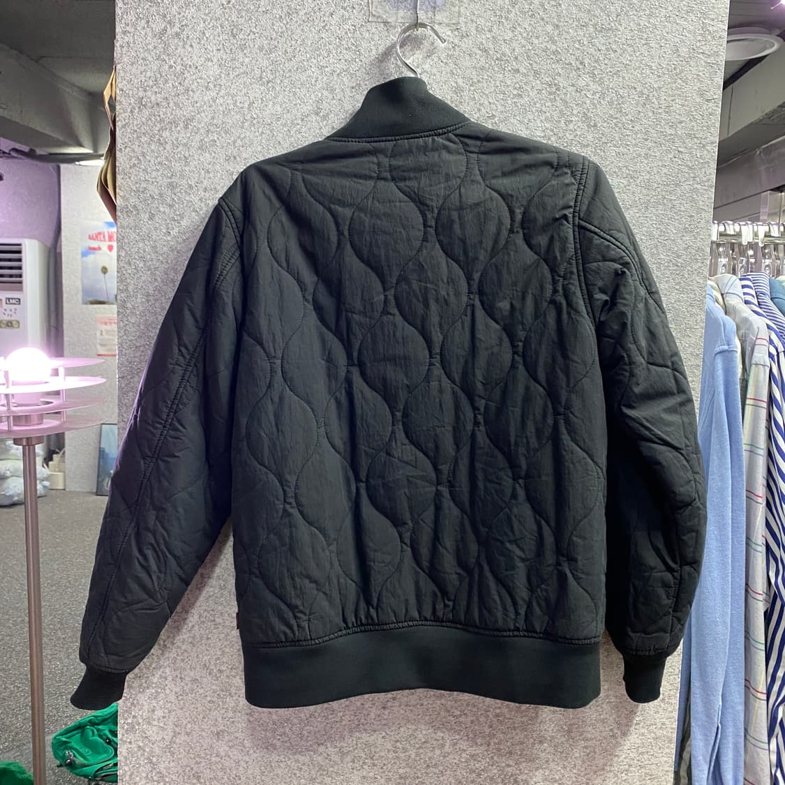 리바이스 웨이브 퀄팅 미니멀 집업B4333 상품이미지4