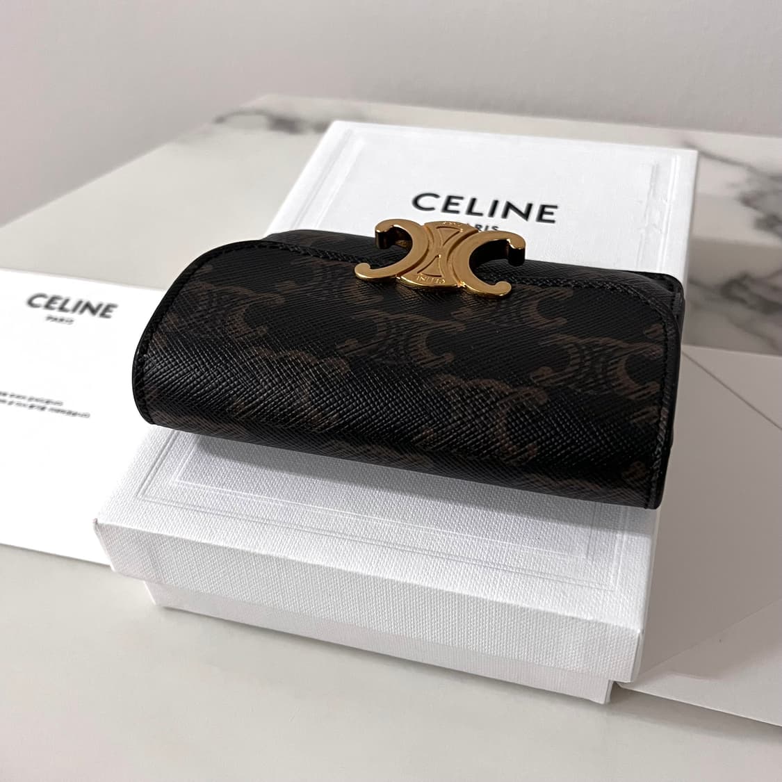 [S급/정품] 셀린느 트리옹프 캔버스 플랩 카드지갑 상품이미지6