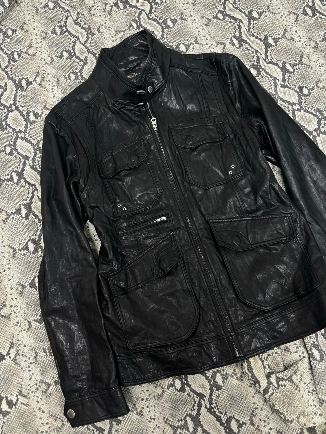 Multi Pocket Sheep Leather Neck Button J 상품이미지7