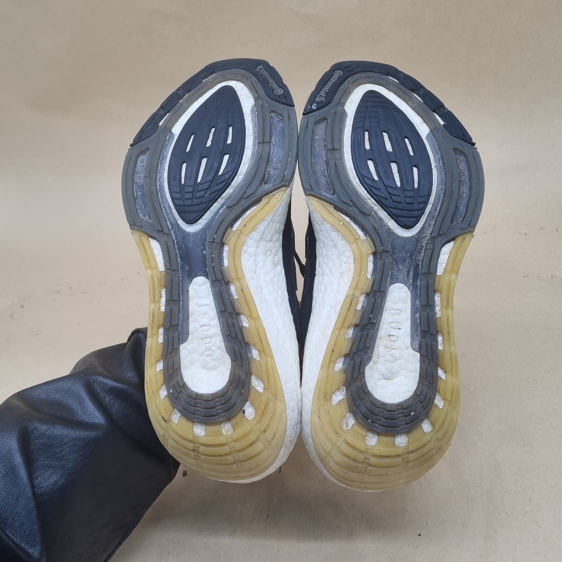 아디다스 울트라부스트21 운동화235 상품이미지3