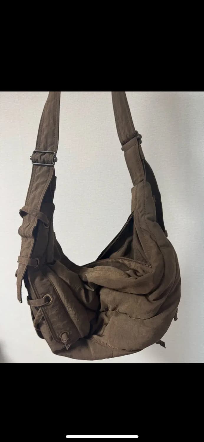 르메르 게임백 스몰 코비챠 브라운 상품이미지4